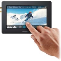 Blackmagic video assist 5-inch monitor