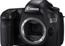 Official: New Canon 5Ds and 5DsR Get Closer to Medium Format with Massive 50.6MP Sensors