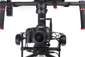 MOZA 3-Axis Handheld Gimbal Stabilizer Has Built-In Wireless