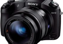 Anamorphic Shooting with the Sony RX10 II and SLR Magic 1.33x Anamorphic Adapter