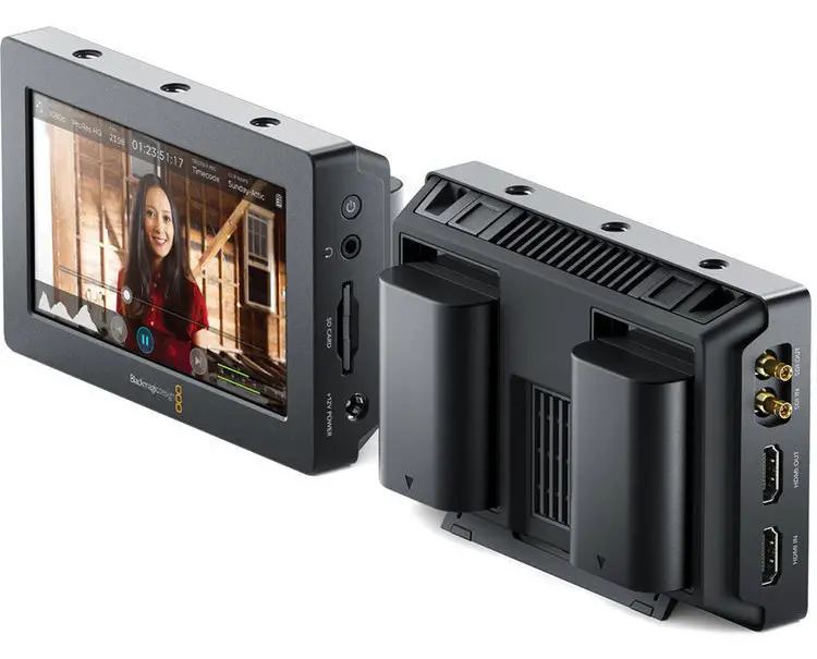 Blackmagic video assist 5-inch monitor side