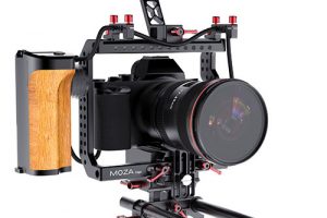 MOZA Cage With Additional Remote Control and Power Supply System for Your Sony A7s, BMPCC and GH4