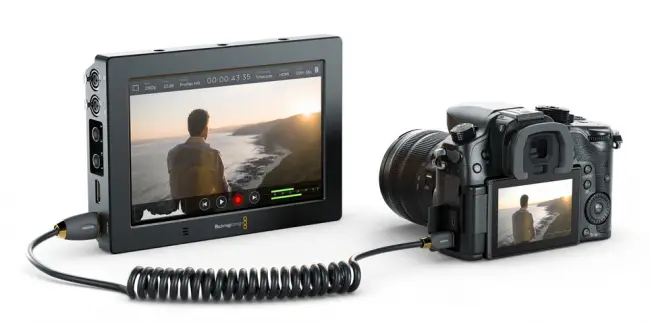 Blackmagic Video Assist 4K GH4