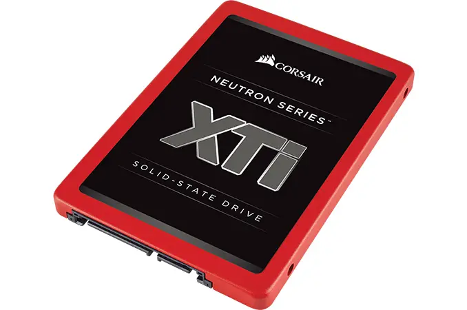 Corsair_Neutron_Series_XTi_SSDs_03