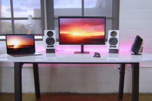 Building the Ultimate 2017 Dream Desk For Your Creative Workflow