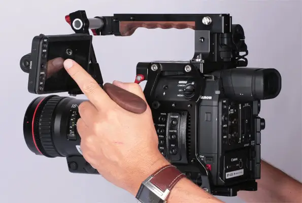 Canon C200 vocas rig