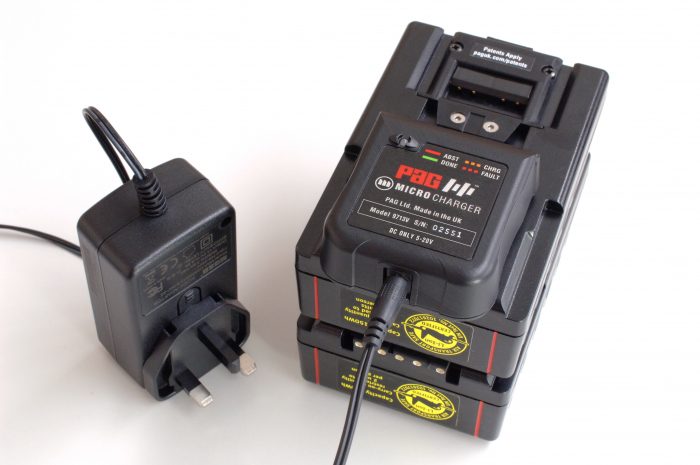 9713V Micro Charger V Mount