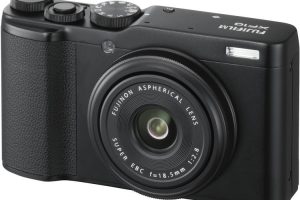 Fujifilm XF10 – New, Premium Compact Camera with APS-C Sensor