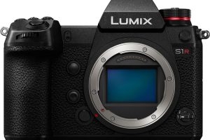 Panasonic LUMIX S1 and S1R Full-Frame Official Specs Announced