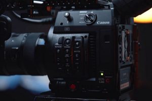 Canon C70 vs C200 – Dynamic Range, Low Light, and Slow Motion Comparison