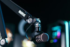 RØDE Introduces the PSA1+ Professional Studio Arm