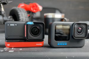 Insta360 ONE RS vs GoPro 10 Side-by-Side Comparison