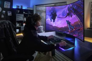 Samsung 55” Odyssey Ark Monitor Has Three Times the Screen Real Estate with Multiple Connections