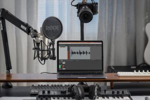 RØDE Releases 5th Gen NT1 Studio Condenser Microphone with 32-bit Floating Point Recording